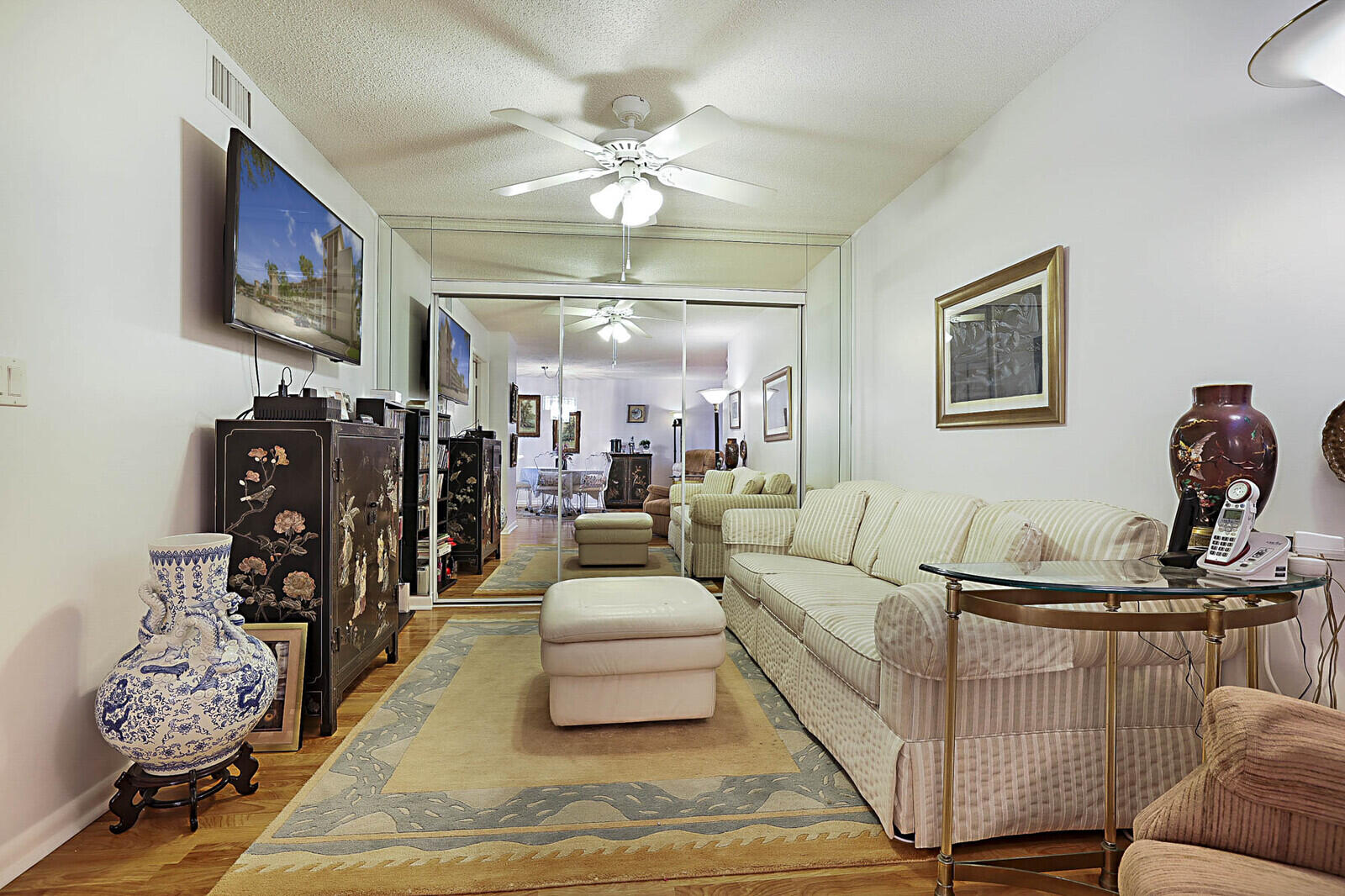 6037 Pointe Regal Circle, Unit 403 Delray Beach, FL 33484 - Photo 10 of 24 10_6037_Pointe_Regal_Circle_Apt_403_10_m