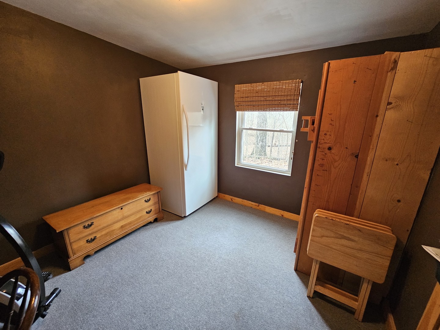 13751 North Condor Lane Bluford, IL 62814 - Photo 37 of 38 an empty room with windows