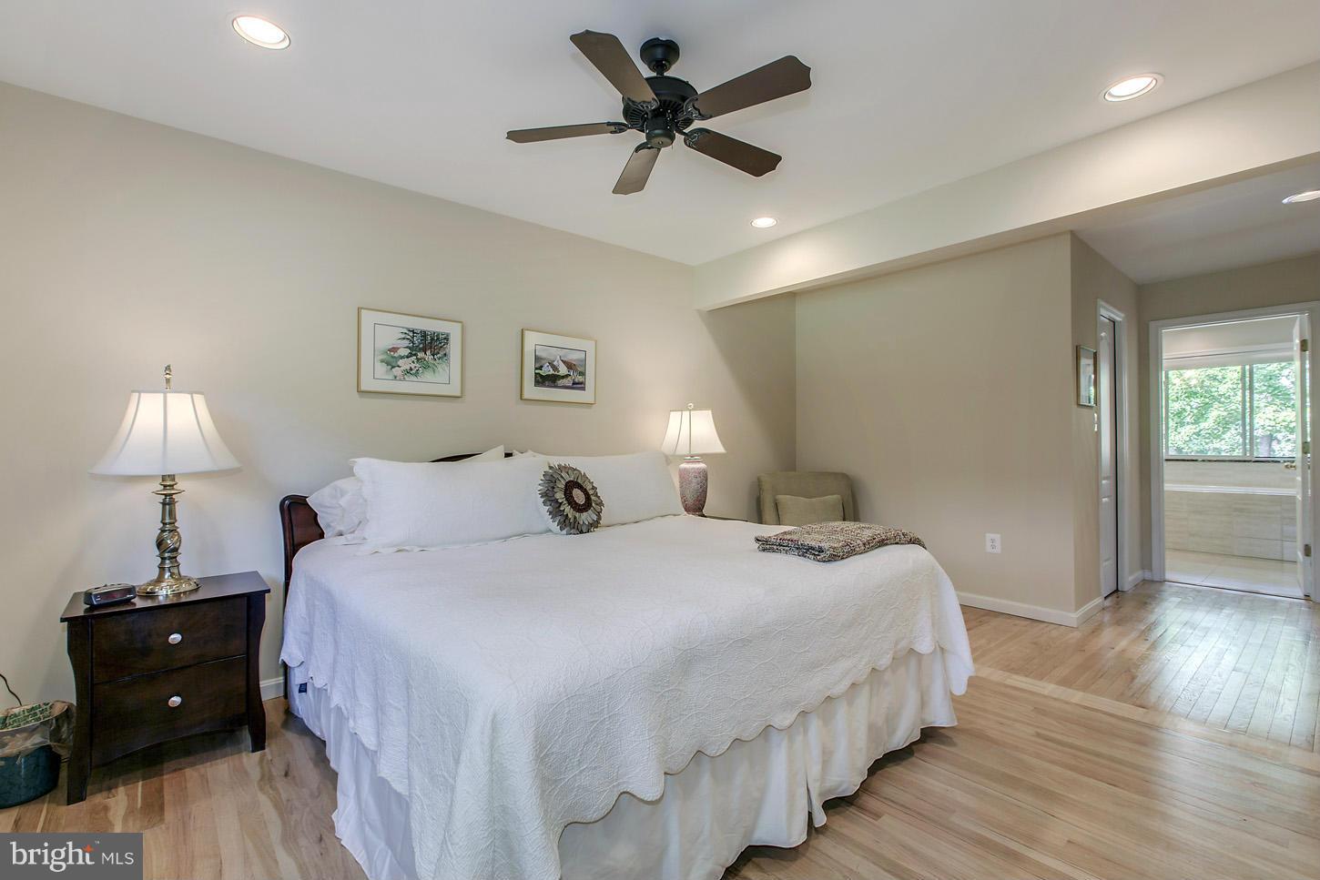 11719 Indian Ridge Road Reston, VA 20191 - Photo 16 of 29 Bedroom (Master)