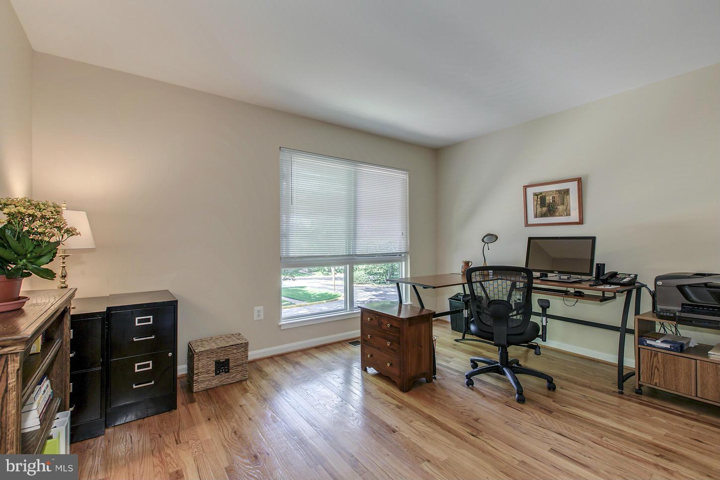 11719 Indian Ridge Road Reston, VA 20191 - Photo 22 of 29 Bedroom