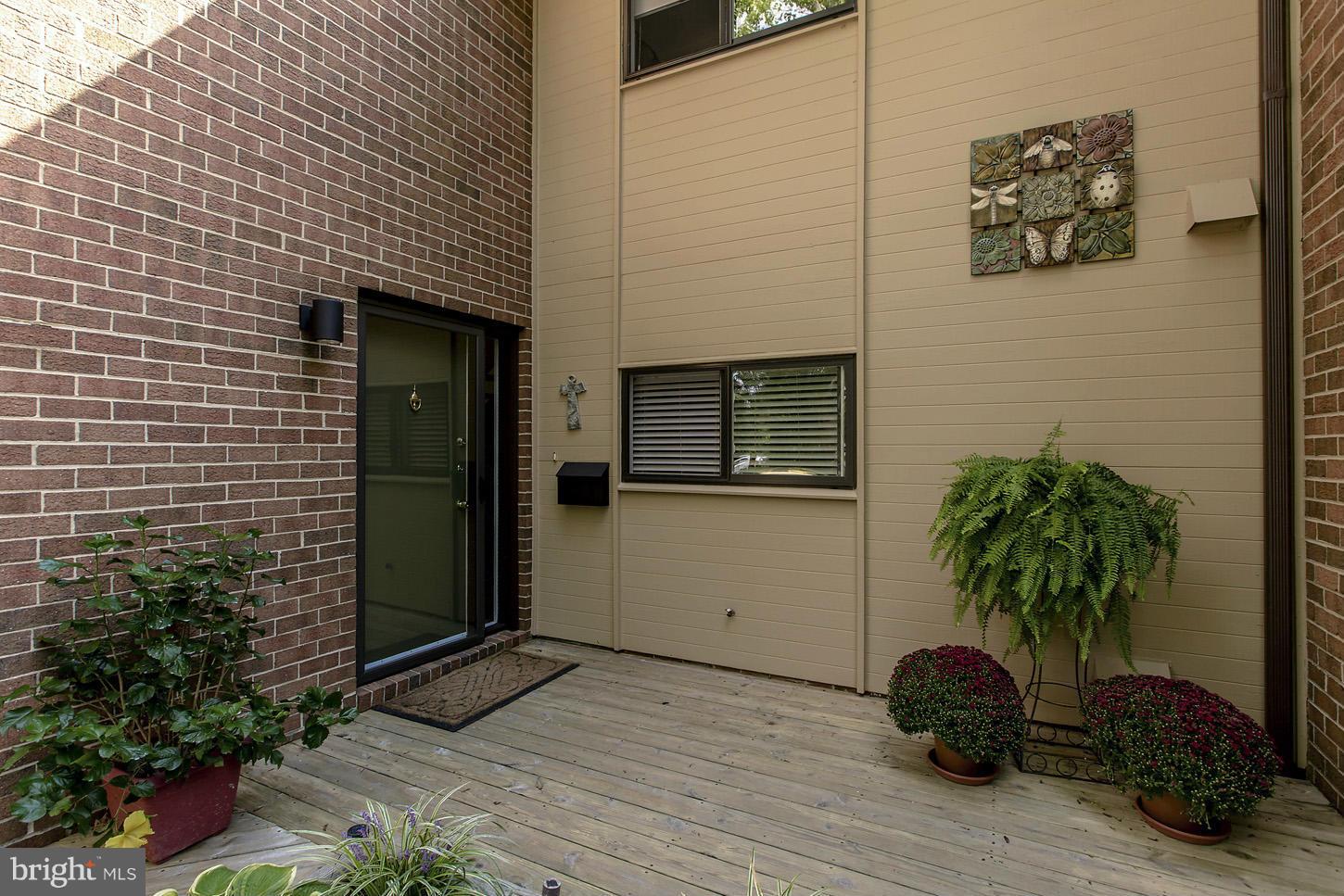 11719 Indian Ridge Road Reston, VA 20191 - Photo 3 of 29 Exterior (Front)