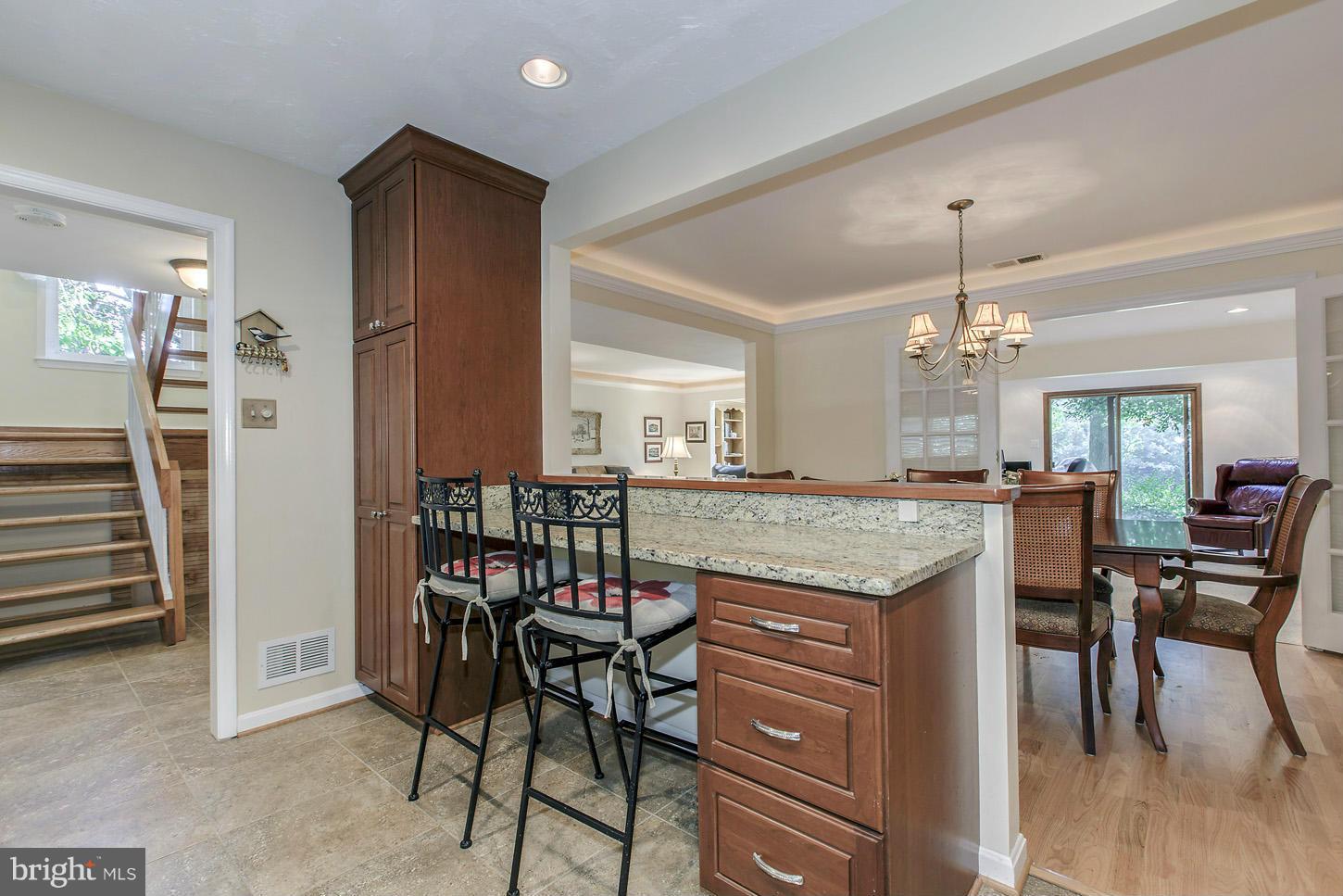 11719 Indian Ridge Road Reston, VA 20191 - Photo 7 of 29 Kitchen