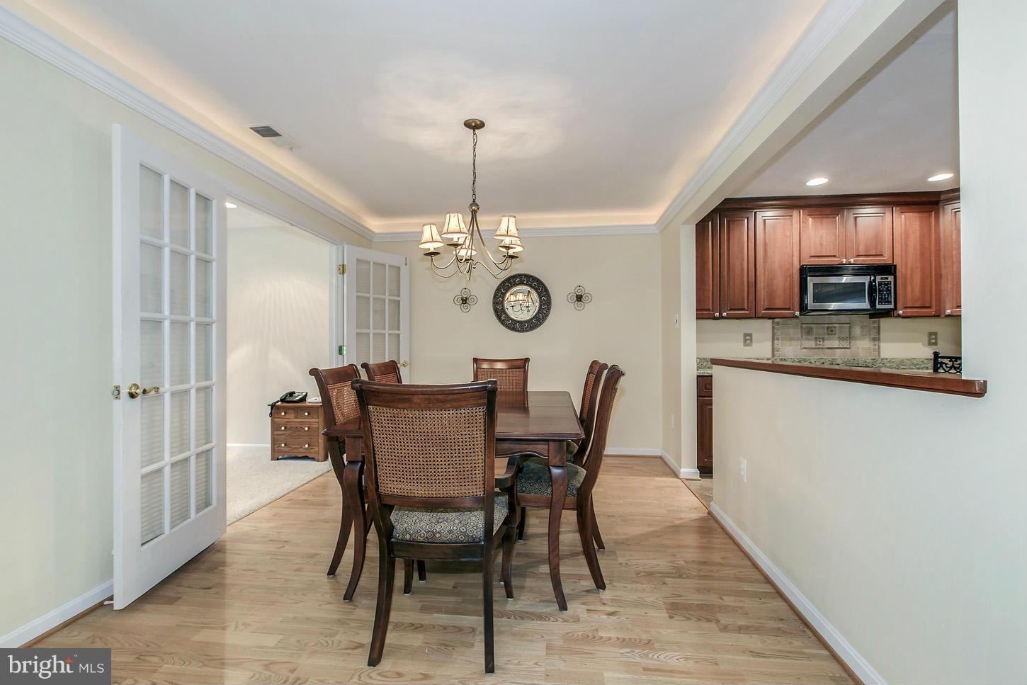 11719 Indian Ridge Road Reston, VA 20191 - Photo 9 of 29 Dining Room