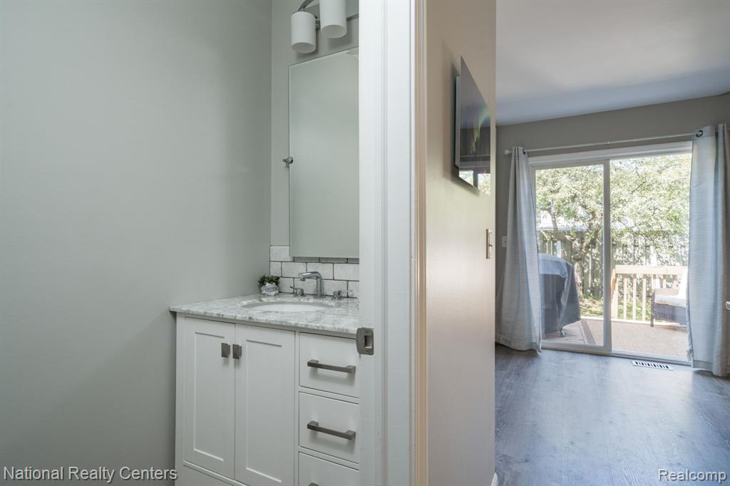 4949 Crooks Road Royal Oak, MI 48073 - Photo 8 of 29 Gallery Image 8