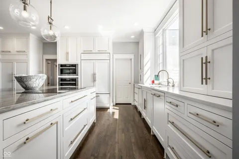$2,300,000 | 25 Monahan Road, Zionsville, IN 46077