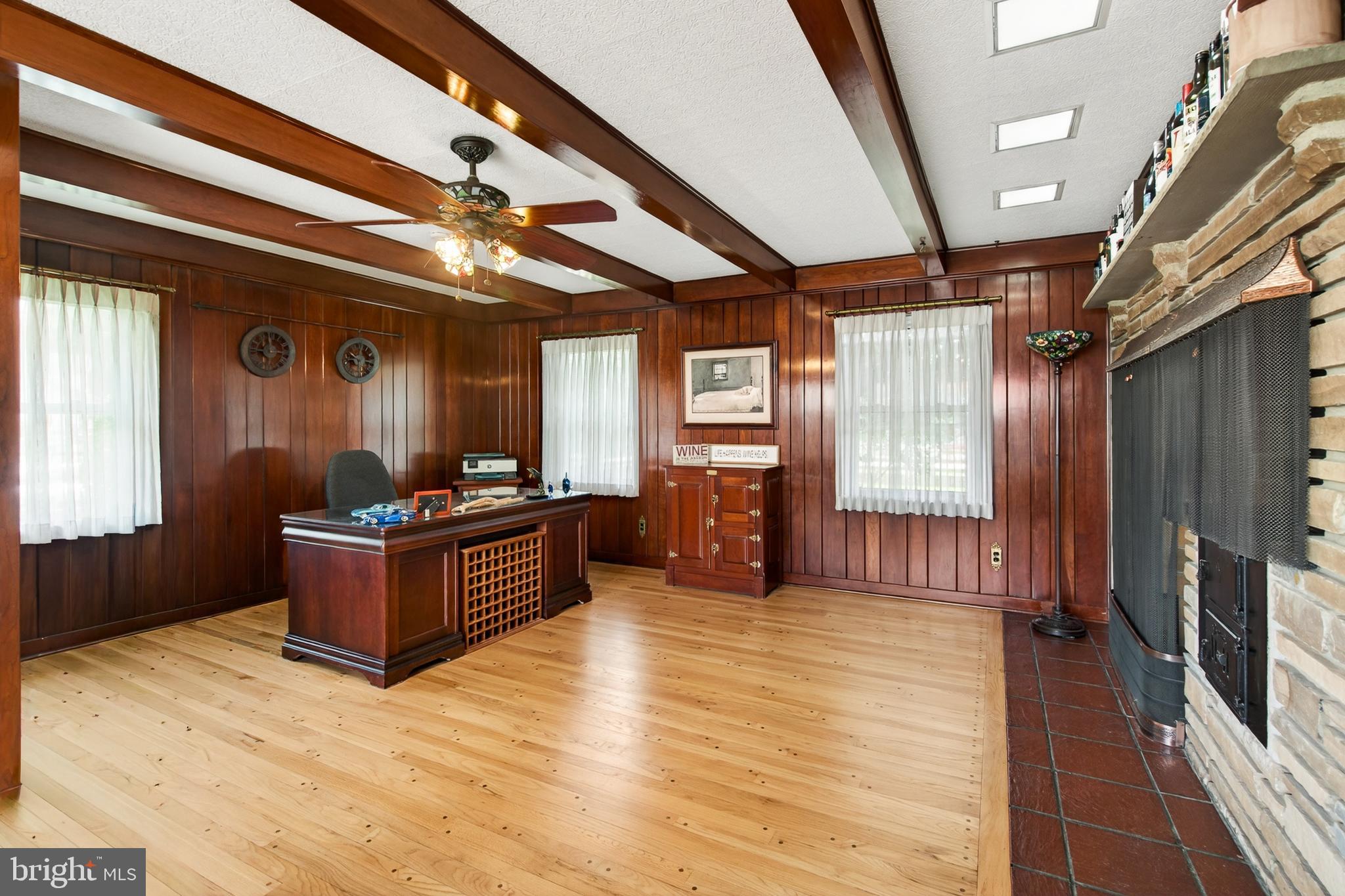 2207 Naamans Creek Road Boothwyn, PA 19061 - Photo 27 of 88