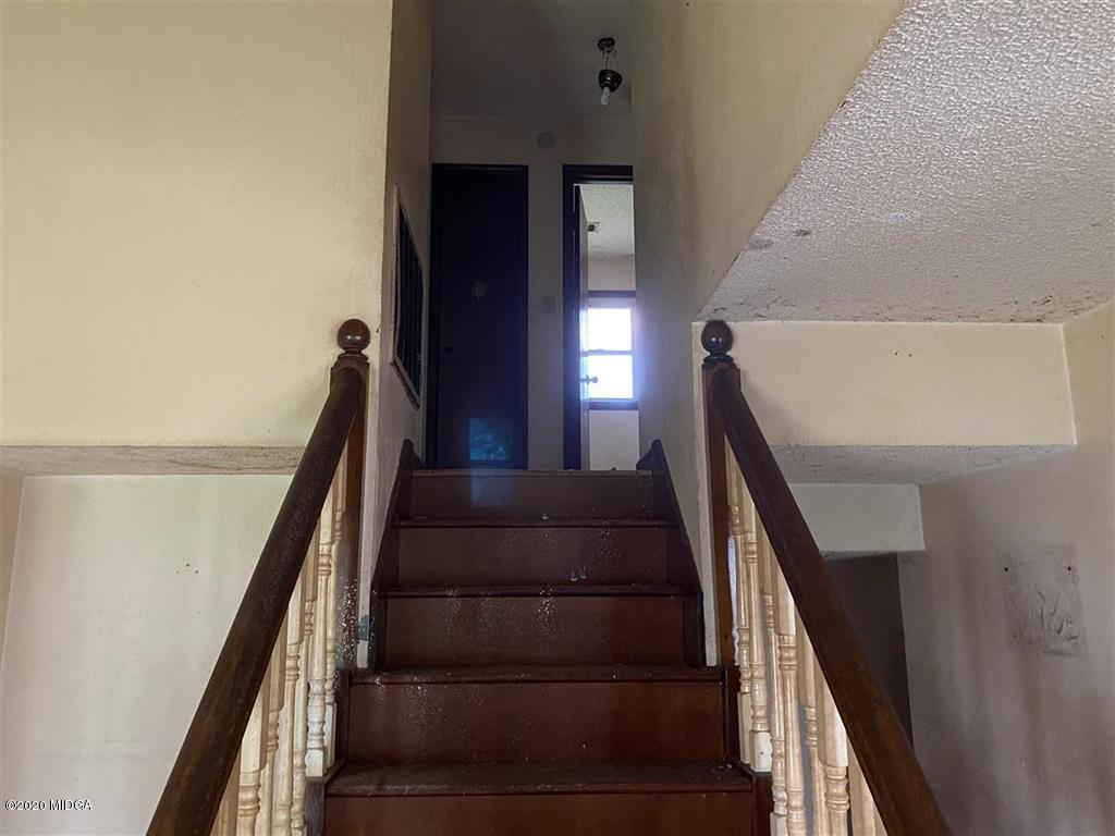 2108 Marshallville Road Perry, GA 31069 - Photo 8 of 9 marsh stairs