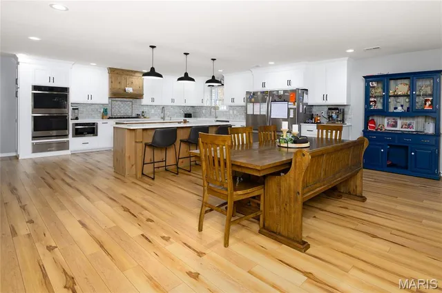 $779,000 | 24939 Stormbreak Drive, Laquey, MO 65534