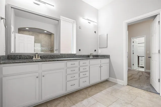 $550,000 | 14310 Barrington Stowers Drive, Lithia, FL 33547