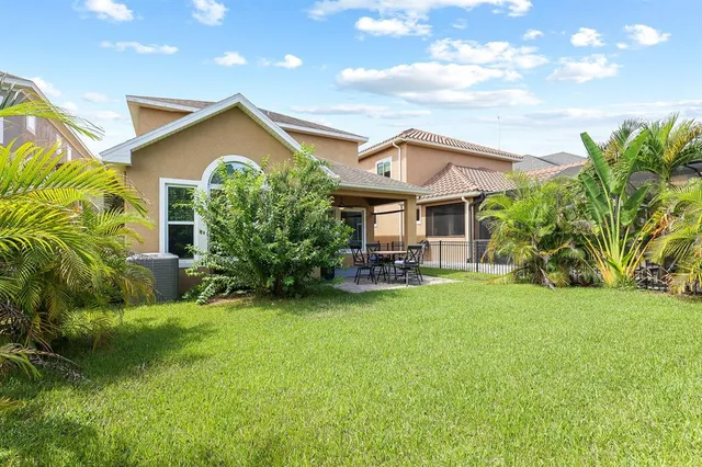 $550,000 | 14310 Barrington Stowers Drive, Lithia, FL 33547