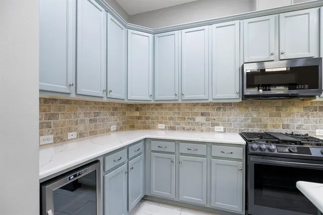 $550,000 | 14310 Barrington Stowers Drive, Lithia, FL 33547