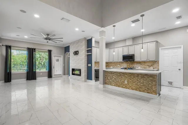 $550,000 | 14310 Barrington Stowers Drive, Lithia, FL 33547