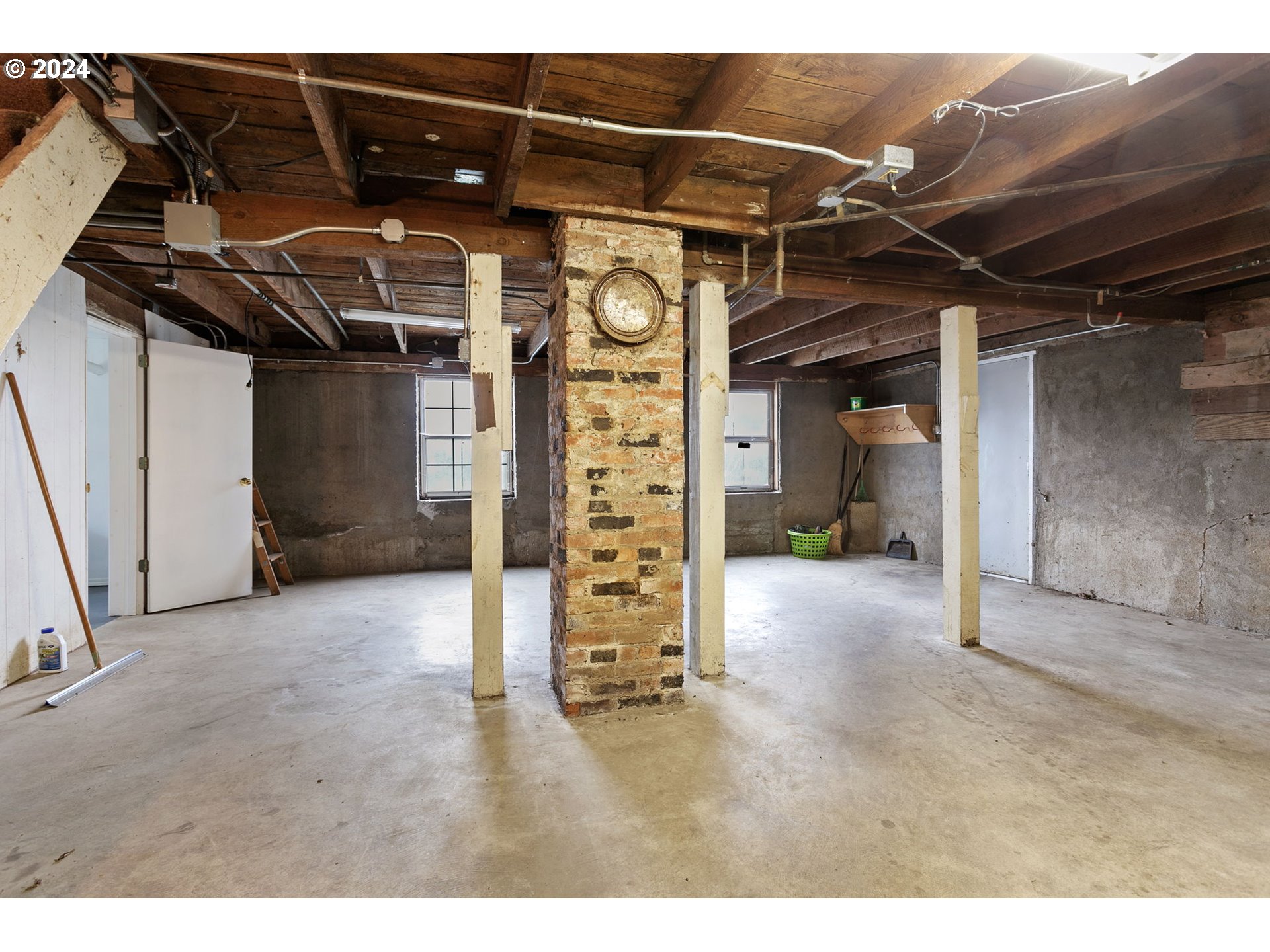 21788 Highway 99E Aurora, OR 97002 - Photo 20 of 40