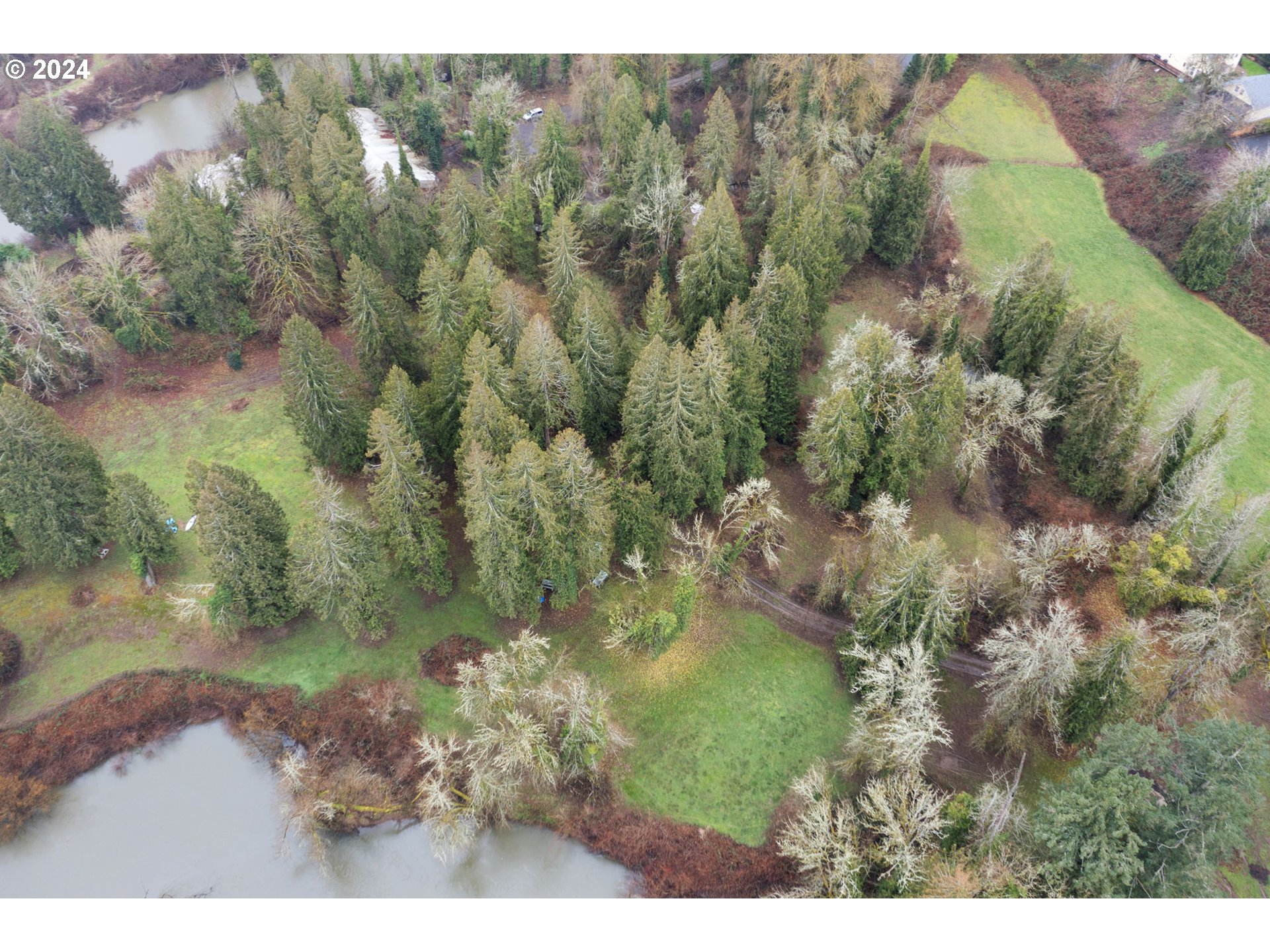 21788 Highway 99E Aurora, OR 97002 - Photo 33 of 40