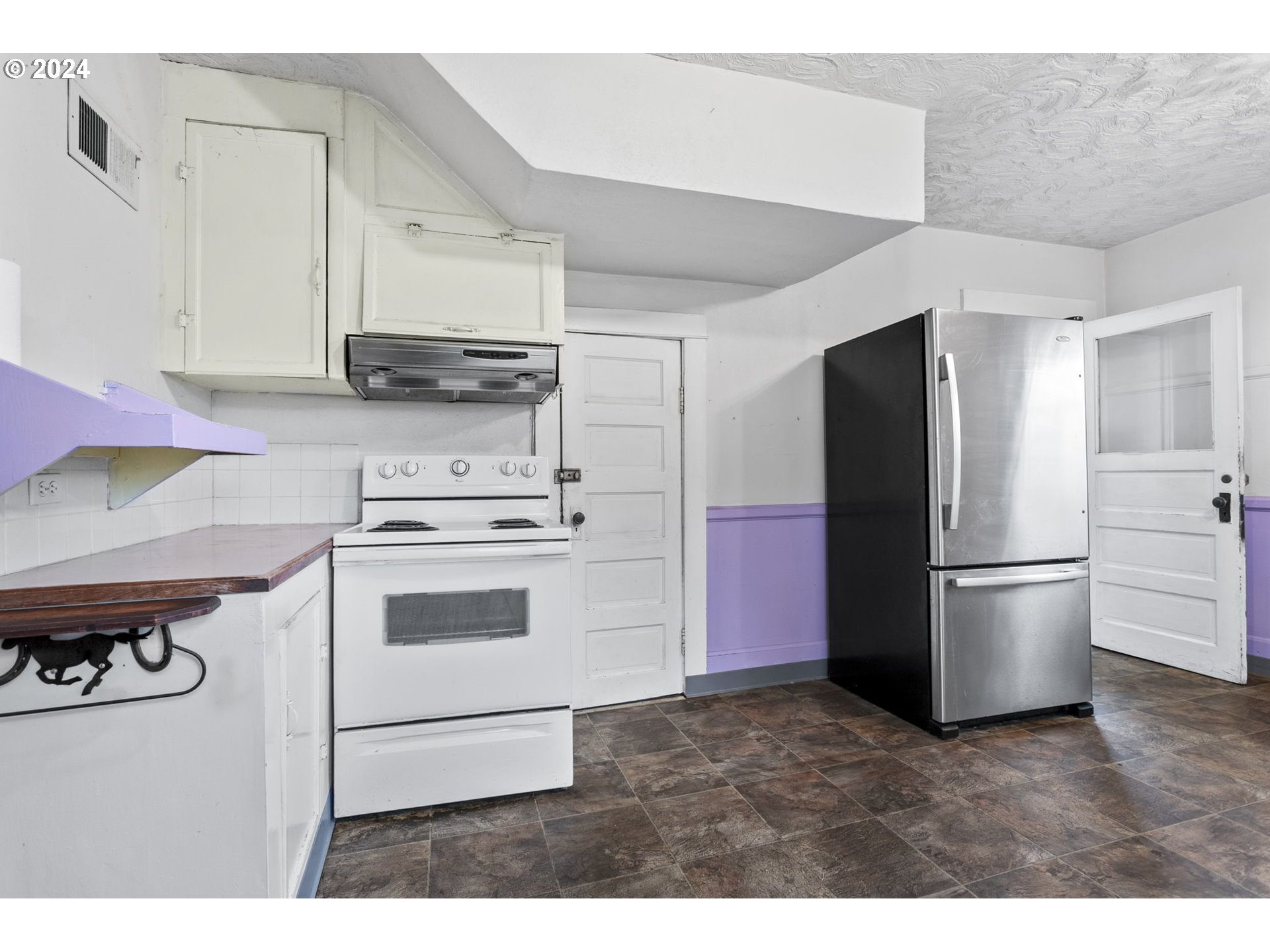 21788 Highway 99E Aurora, OR 97002 - Photo 9 of 40