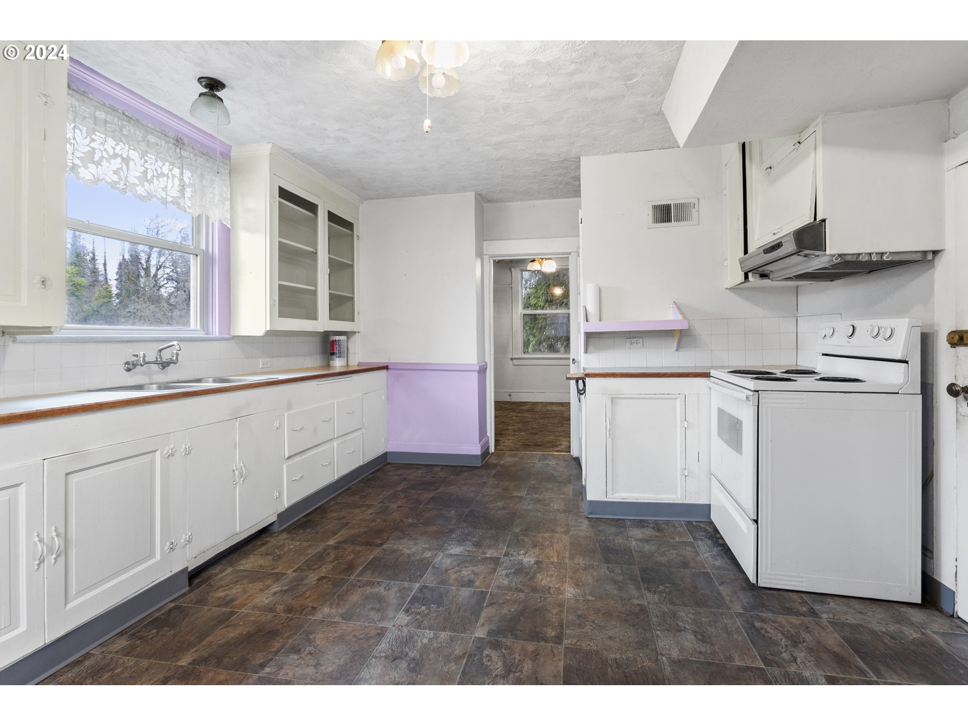 21788 Highway 99E Aurora, OR 97002 - Photo 10 of 40