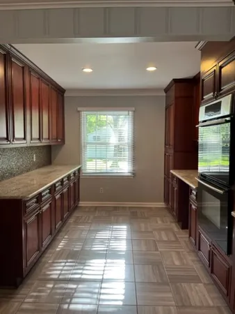 $2,895 | 1379 Lancaster Drive, Memphis, TN 38120