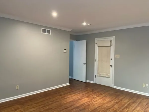 $2,895 | 1379 Lancaster Drive, Memphis, TN 38120