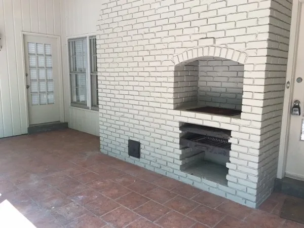 $2,895 | 1379 Lancaster Drive, Memphis, TN 38120