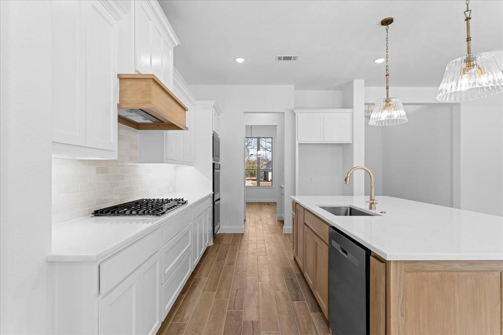 687 Bent Tree Lane Weatherford, TX 76085 - Photo 7 of 40