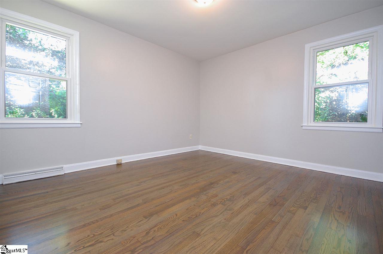2502 East Lee Road Taylors, SC 29687 - Photo 14 of 28 Gallery Image 14