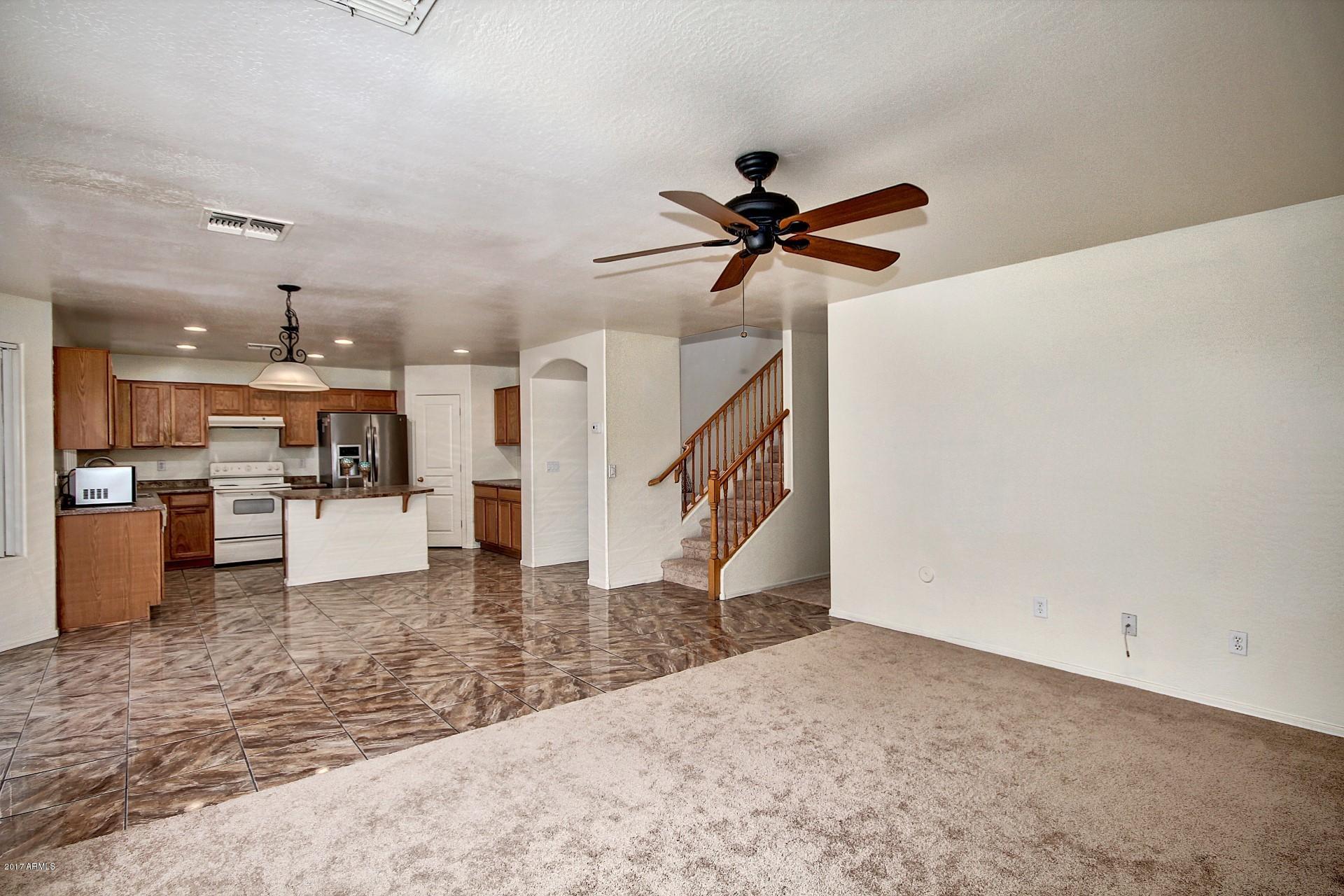 4407 West Maldonado Road Laveen, AZ 85339 - Photo 15 of 32 Family Room