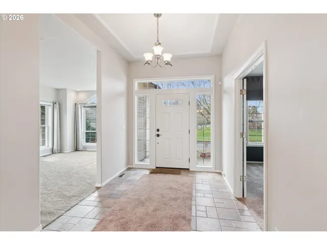 a view interior of a house with an entryway