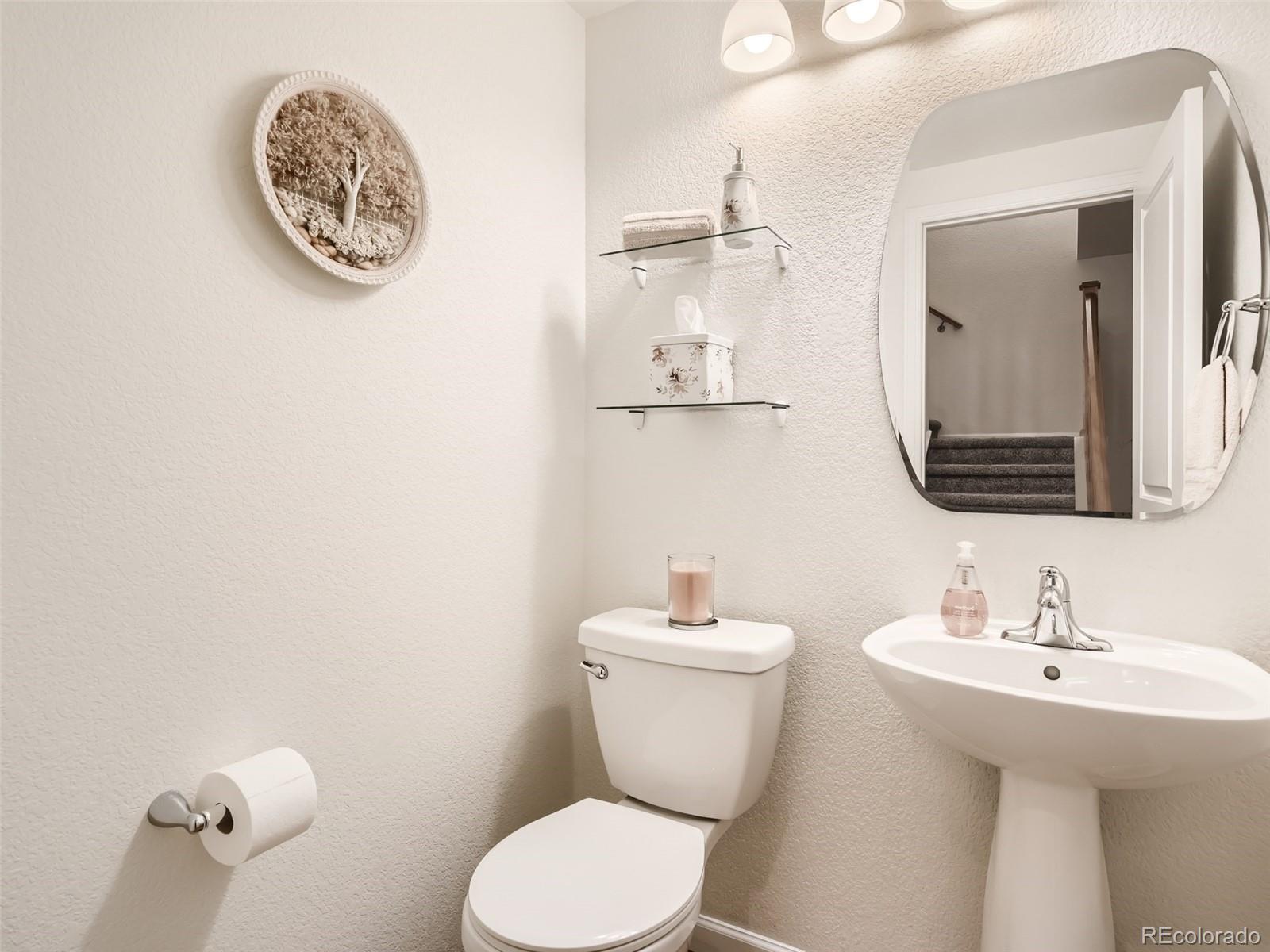416 South Reed Court Lakewood, CO 80226 - Photo 11 of 28