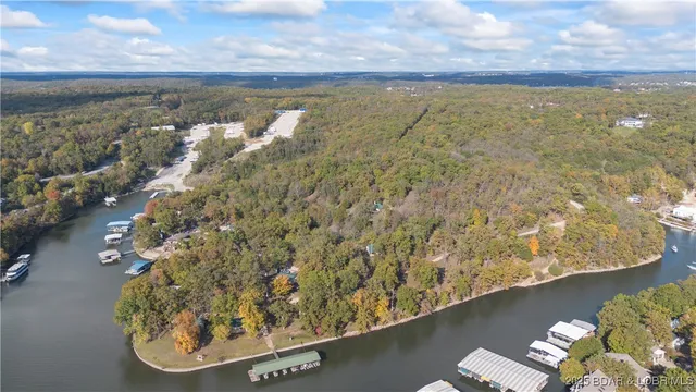 $18,000,000 | 6390 Ranch Drive, Osage Beach, MO 65065