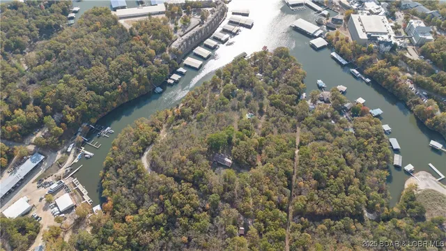 $18,000,000 | 6390 Ranch Drive, Osage Beach, MO 65065