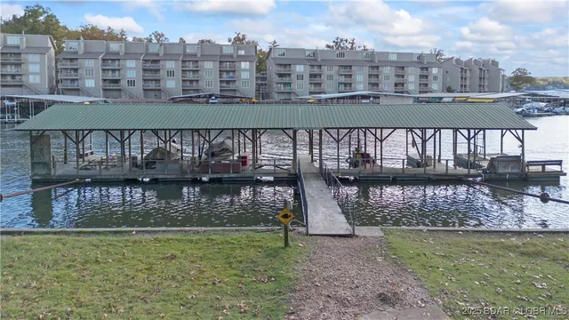 $18,000,000 | 6390 Ranch Drive, Osage Beach, MO 65065