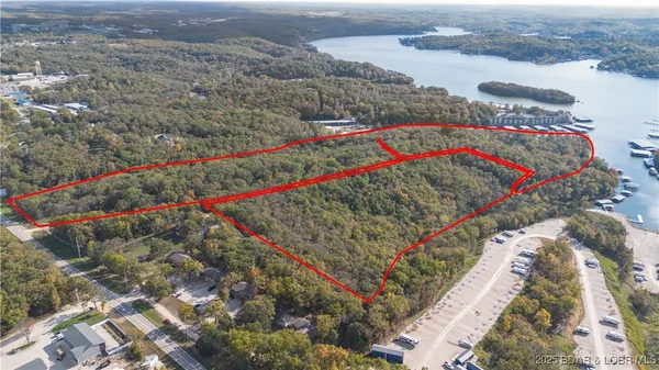 $18,000,000 | 6390 Ranch Drive, Osage Beach, MO 65065