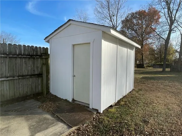 $195,000 | 107 East Pleasant Street, Butler, MO 64730