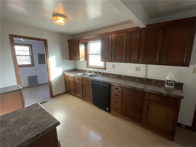 $195,000 | 107 East Pleasant Street, Butler, MO 64730