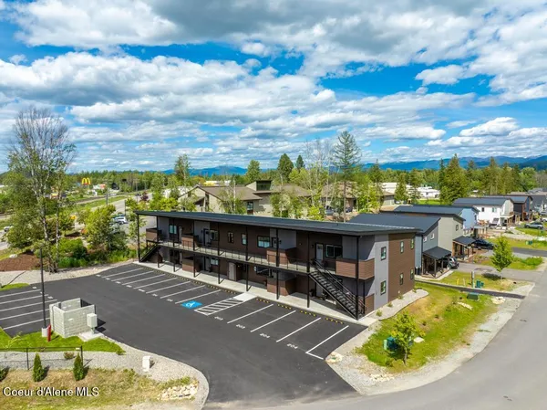 $295,000 | 50 Carnelian Avenue, Unit 203, Ponderay, ID 83852