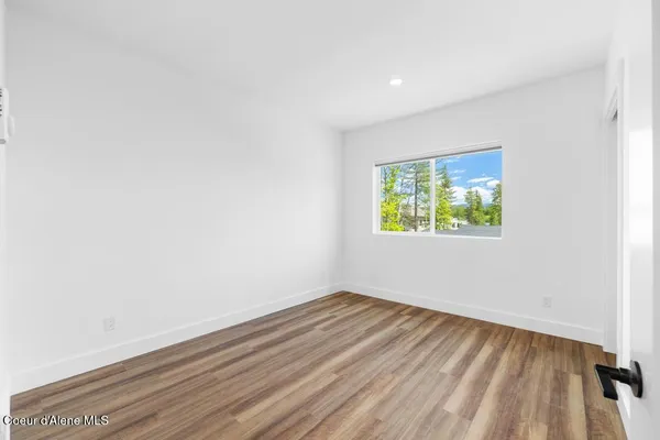 $295,000 | 50 Carnelian Avenue, Unit 203, Ponderay, ID 83852