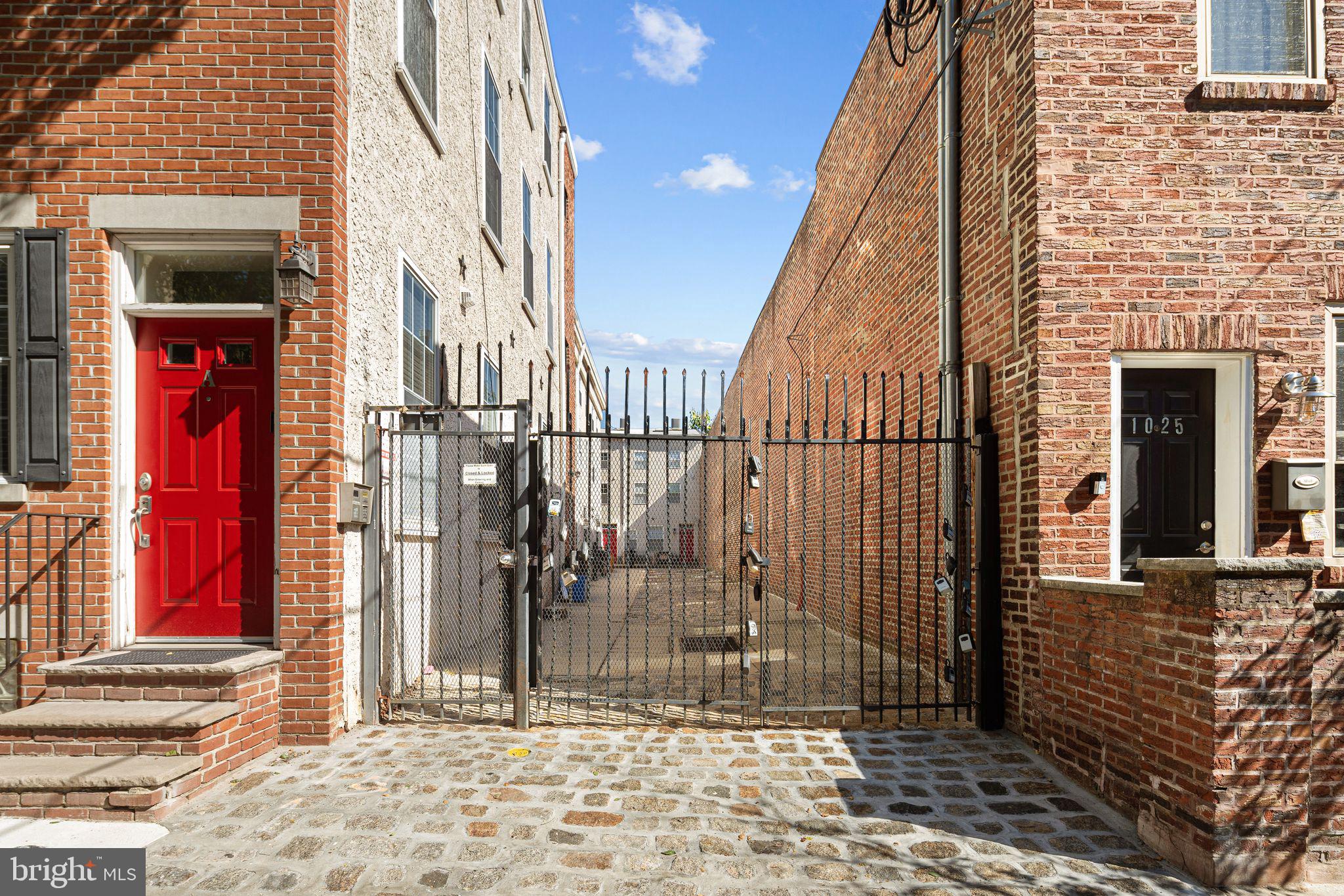 1027 North 4th Street, Unit K Philadelphia, PA 19123 - Photo 4 of 15