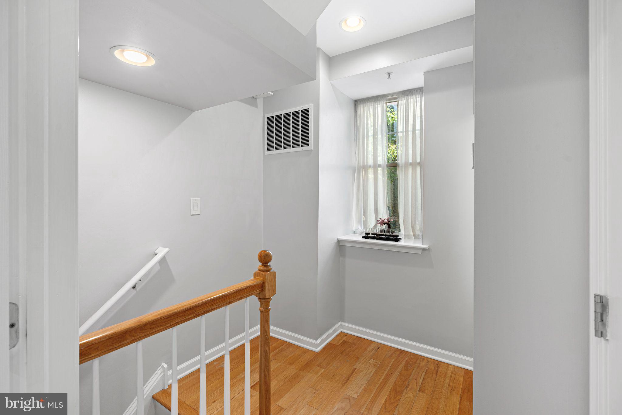 1027 North 4th Street, Unit K Philadelphia, PA 19123 - Photo 10 of 15