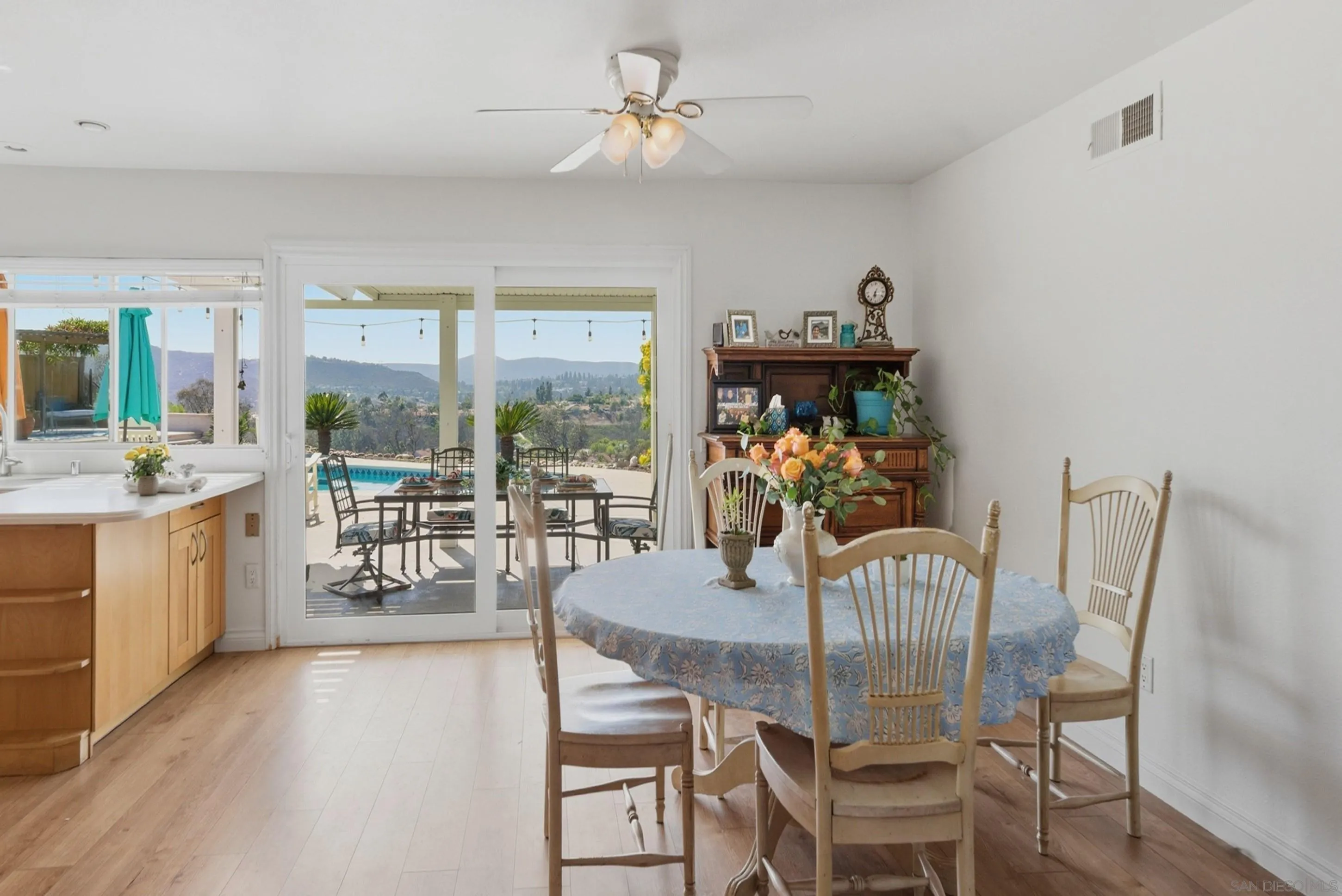 13650 Ahwahnee Way Poway, CA 92064 - Photo 8 of 49