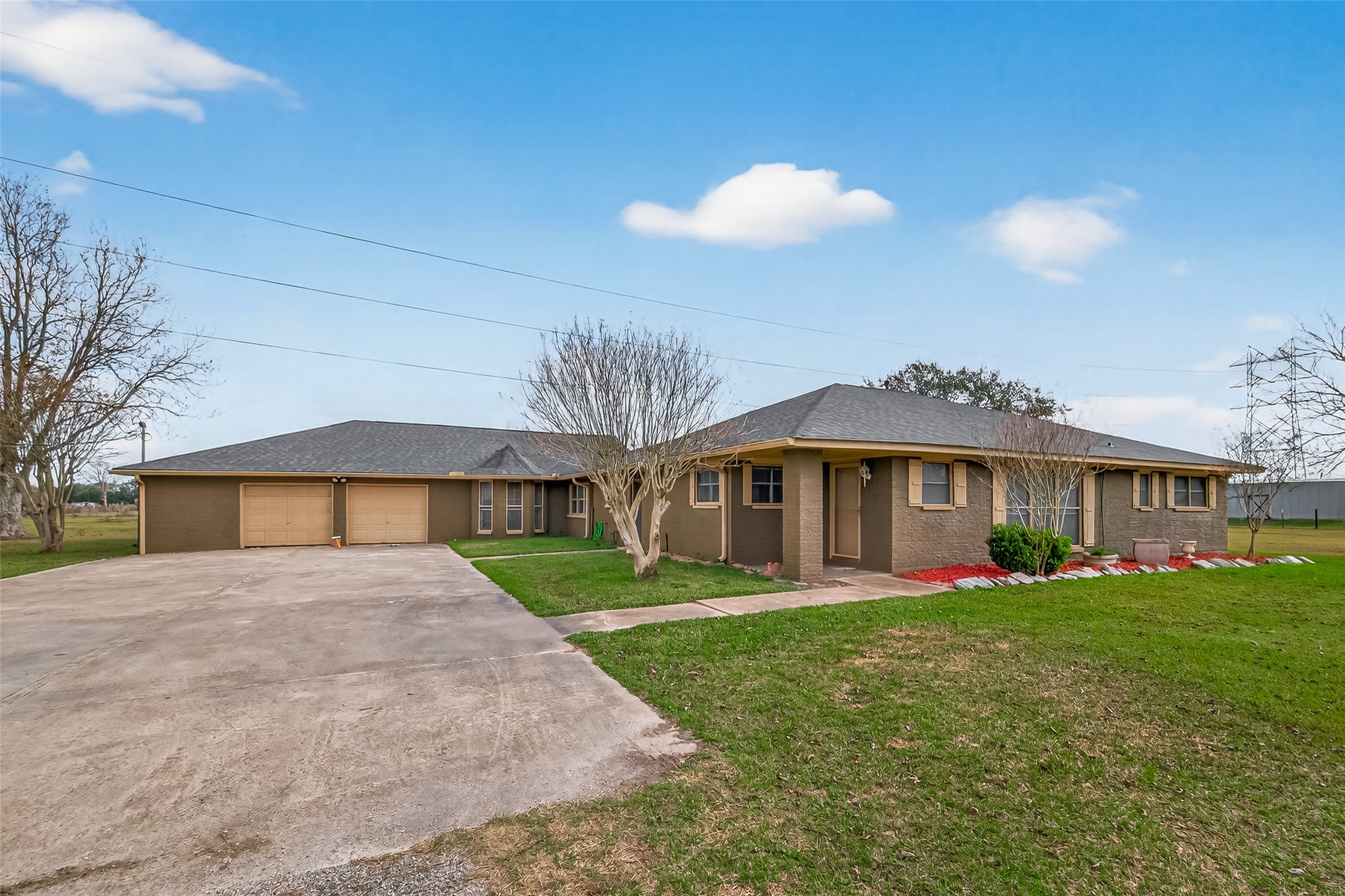 7715 County Road 383 Rosharon, TX 77583 - Photo 1 of 50