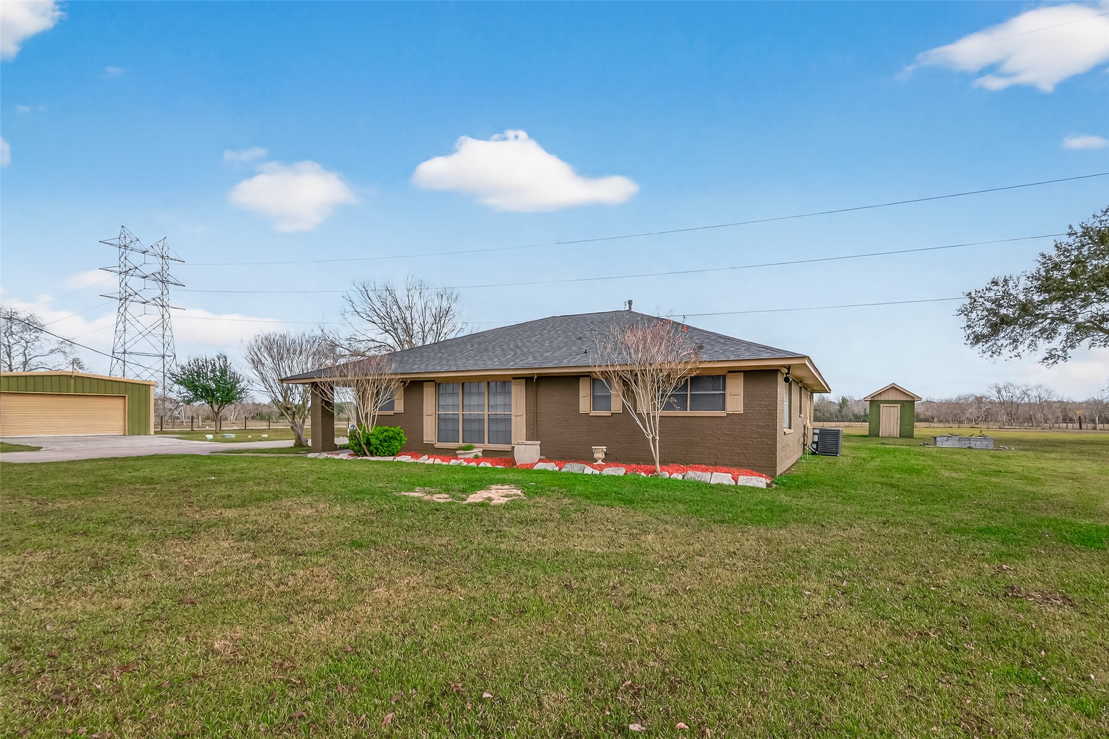 7715 County Road 383 Rosharon, TX 77583 - Photo 3 of 50