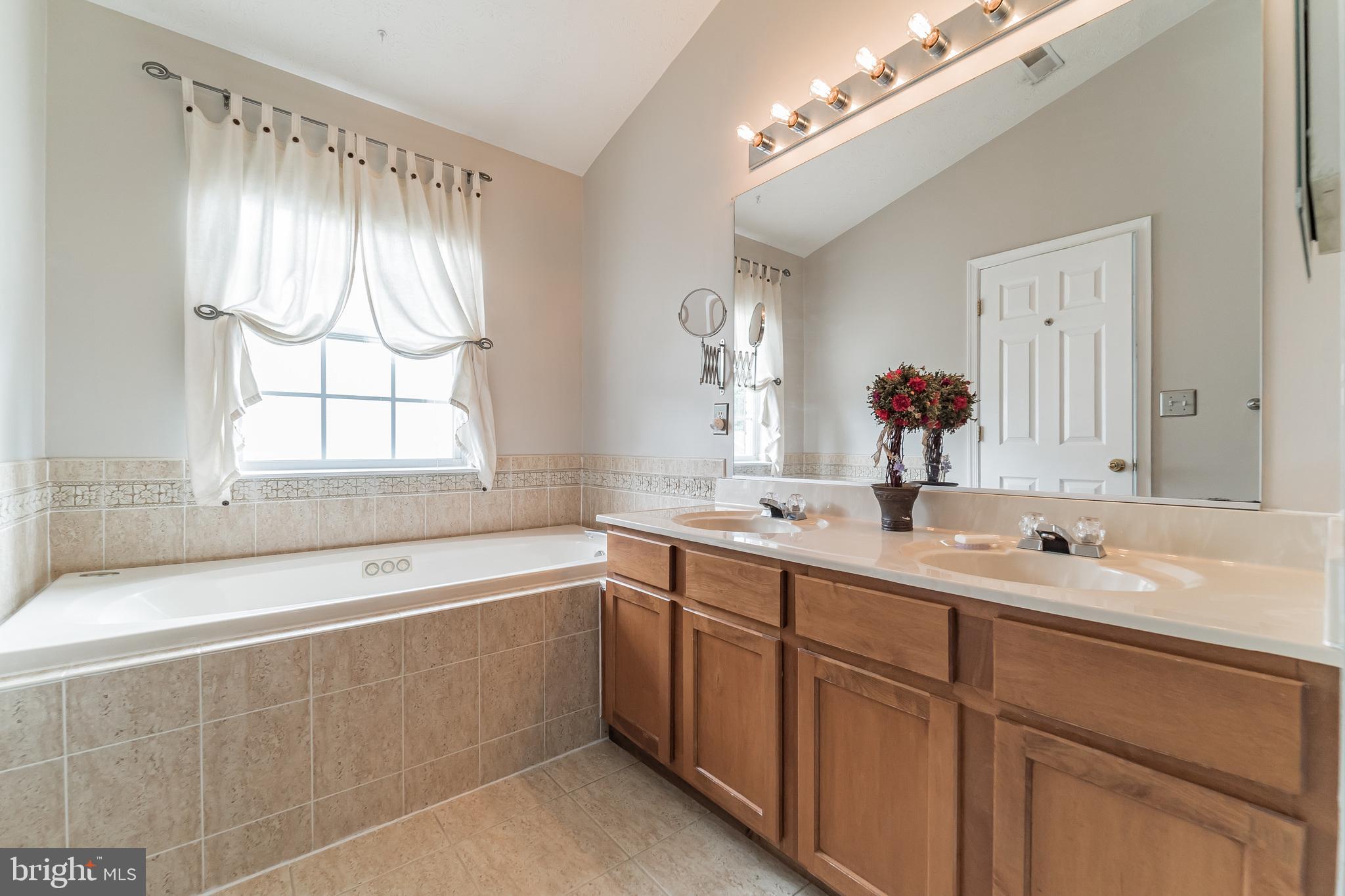 5076 Kemsley Court Rosedale, MD 21237 - Photo 9 of 9 Gallery Image 9