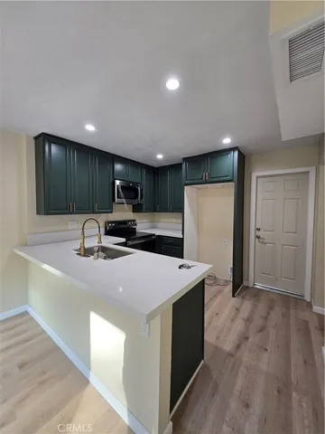 $3,800 | 919 Creekside Drive, Fullerton, CA 92833