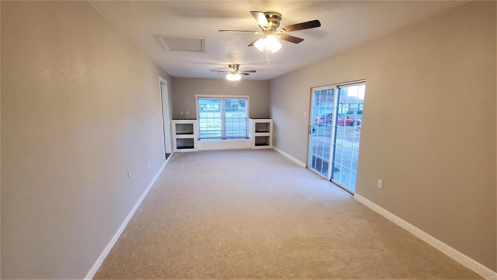 2580 Reveres Route Granite City, IL 62040 - Photo 10 of 26 Gallery Image 10