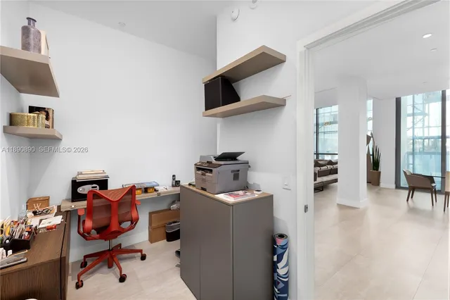 $3,000,000 | 650 Northeast 32nd Street, Unit BH7, Miami, FL 33137