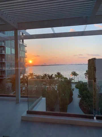 $3,000,000 | 650 Northeast 32nd Street, Unit BH7, Miami, FL 33137