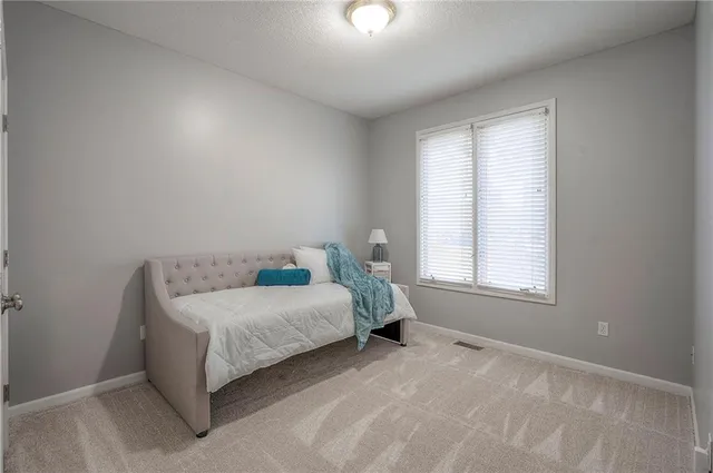 $470,000 | 1025 Southwest Pacific Drive, Lee's Summit, MO 64081