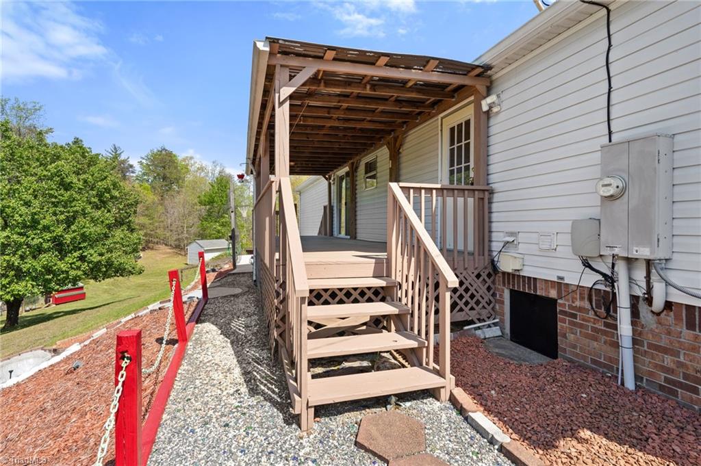 1747 Lynchburg Road Westfield, NC 27053 - Photo 35 of 49