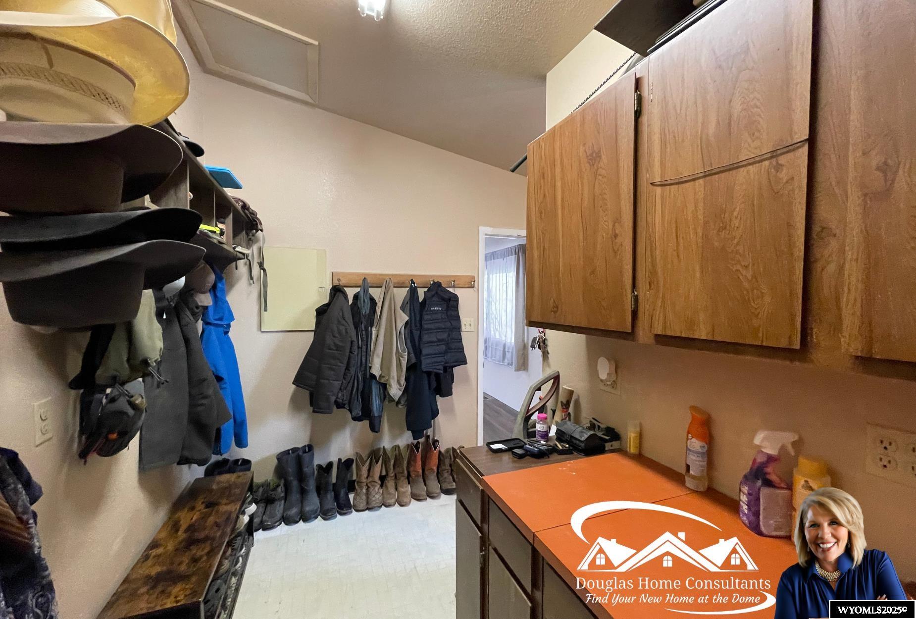 210 North 9th Street Douglas, WY 82633 - Photo 17 of 31