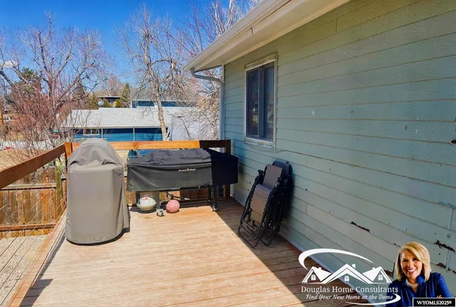 $339,000 | 210 North 9th Street, Douglas, WY 82633